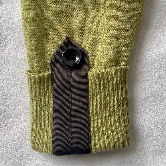 CAbi Green Knit Button Front Long Sleeve Cardigan w/Hood & Tulip Hem M (Women’s) - Picture 3 of 10